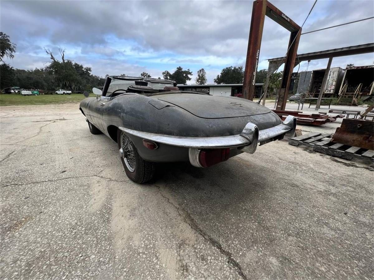 Barn Find 1969 Black Jaguar XKE Roadster Rear End