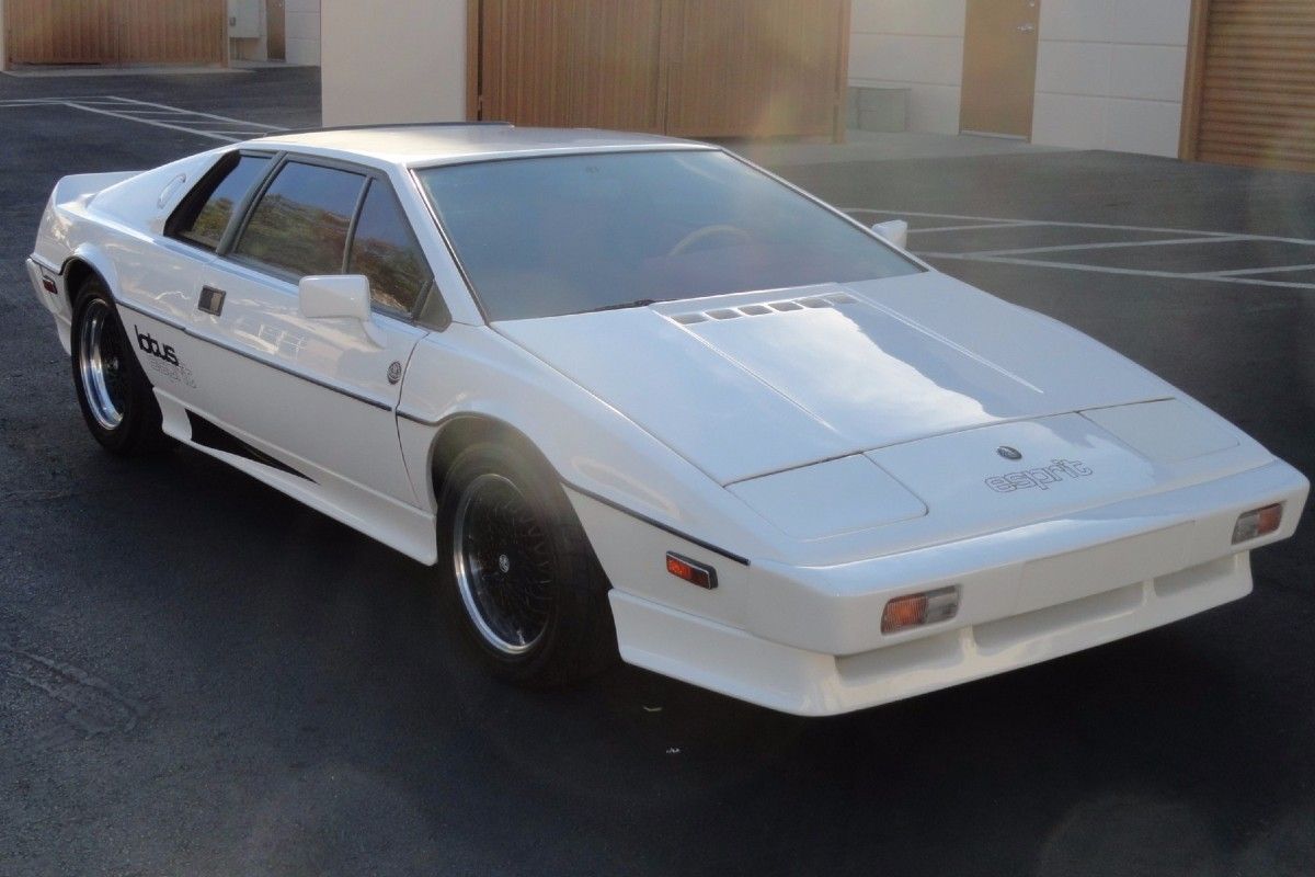 White 1977 Lotus Esprit S1