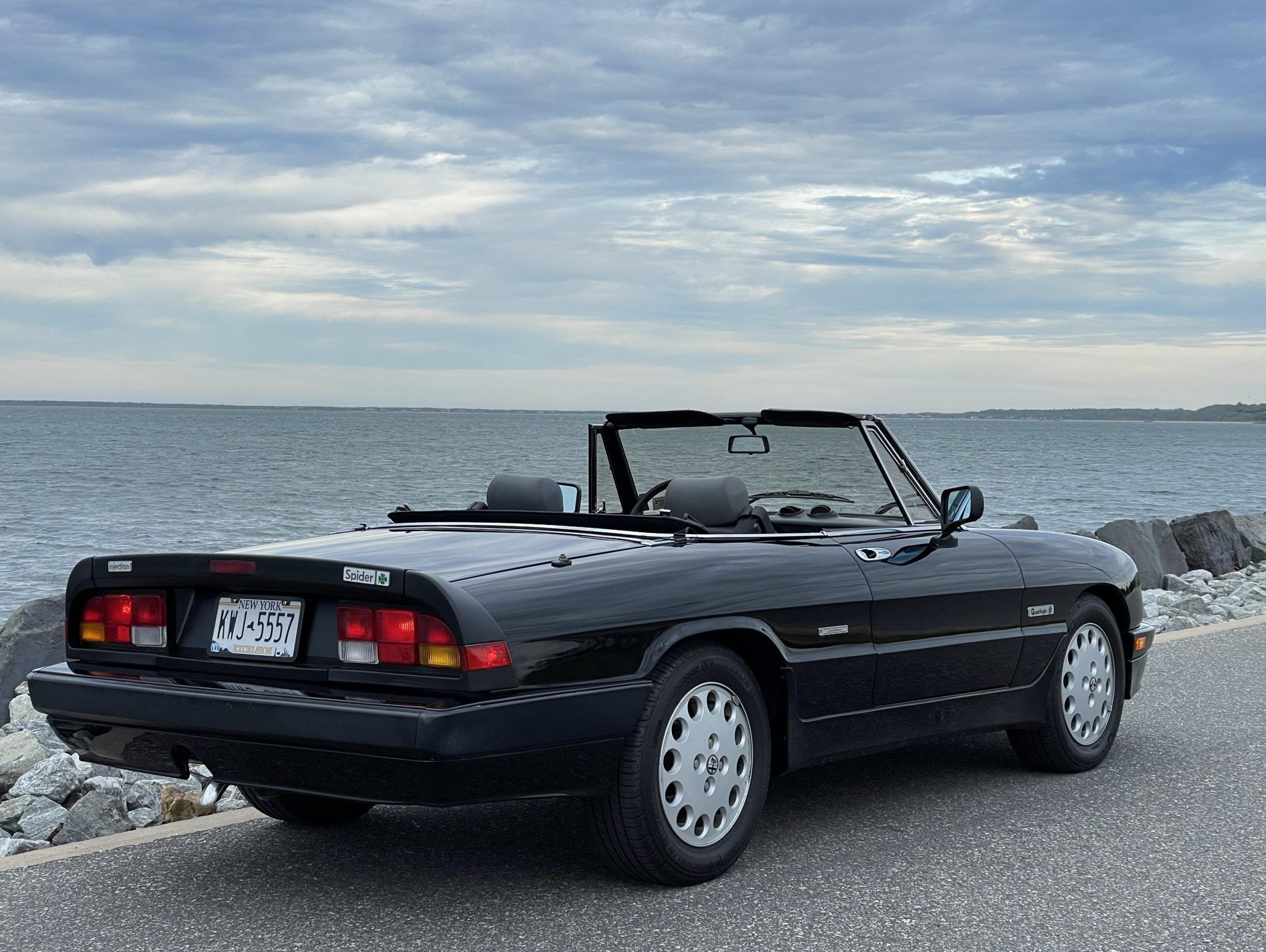 1988 Alfa Romeo Spider Quadrifoglio_