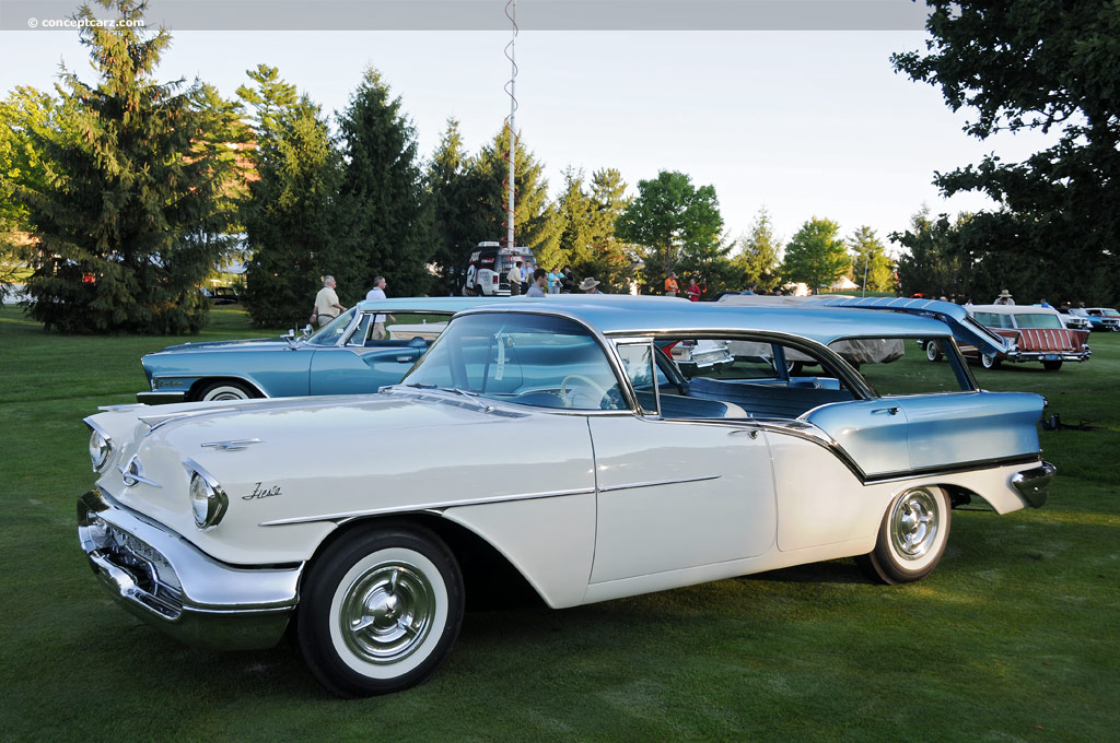 1957 Oldsmobile Super Eighty-Eight photo