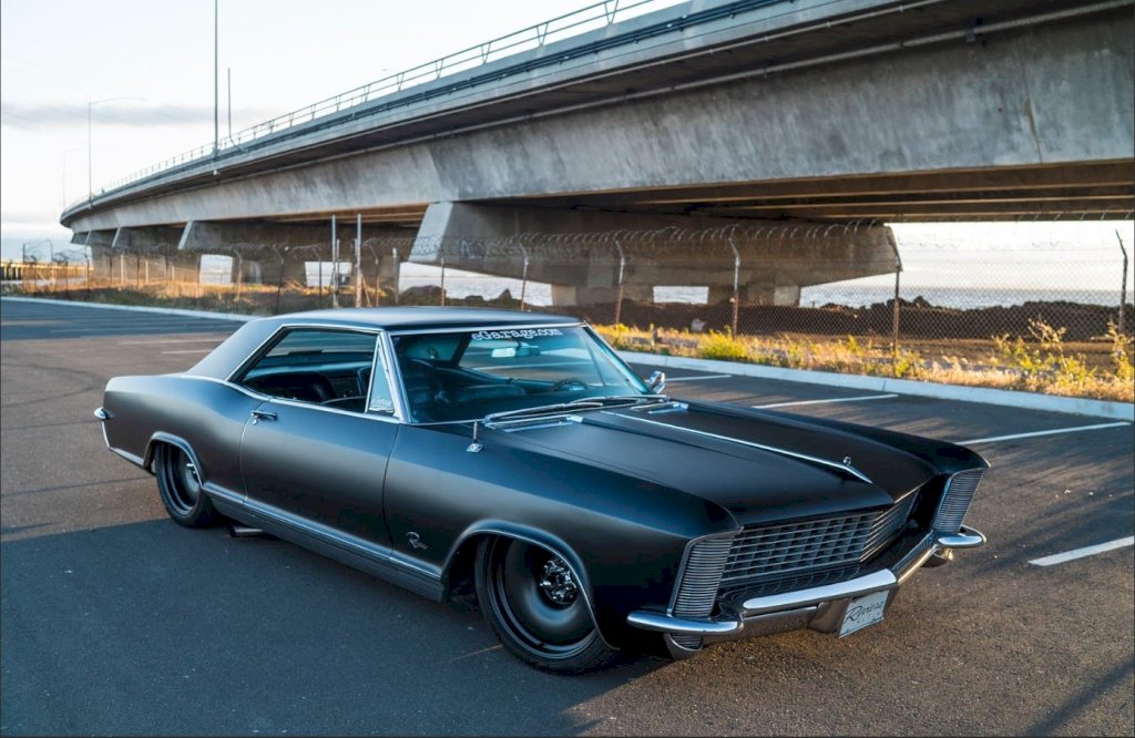 The-1965-Buick-Riviera