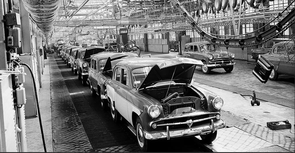 The-American-Auto-Industry-in-the-1950s