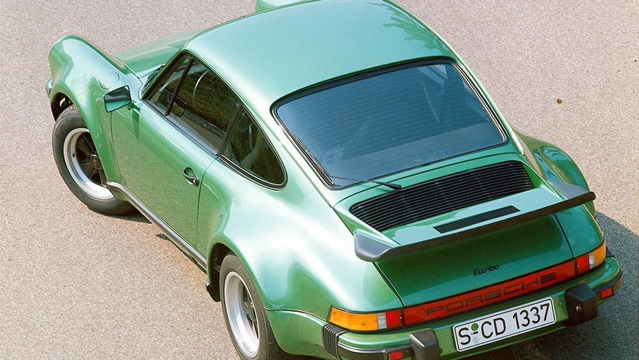 porsche_911_turbo_1975_rear